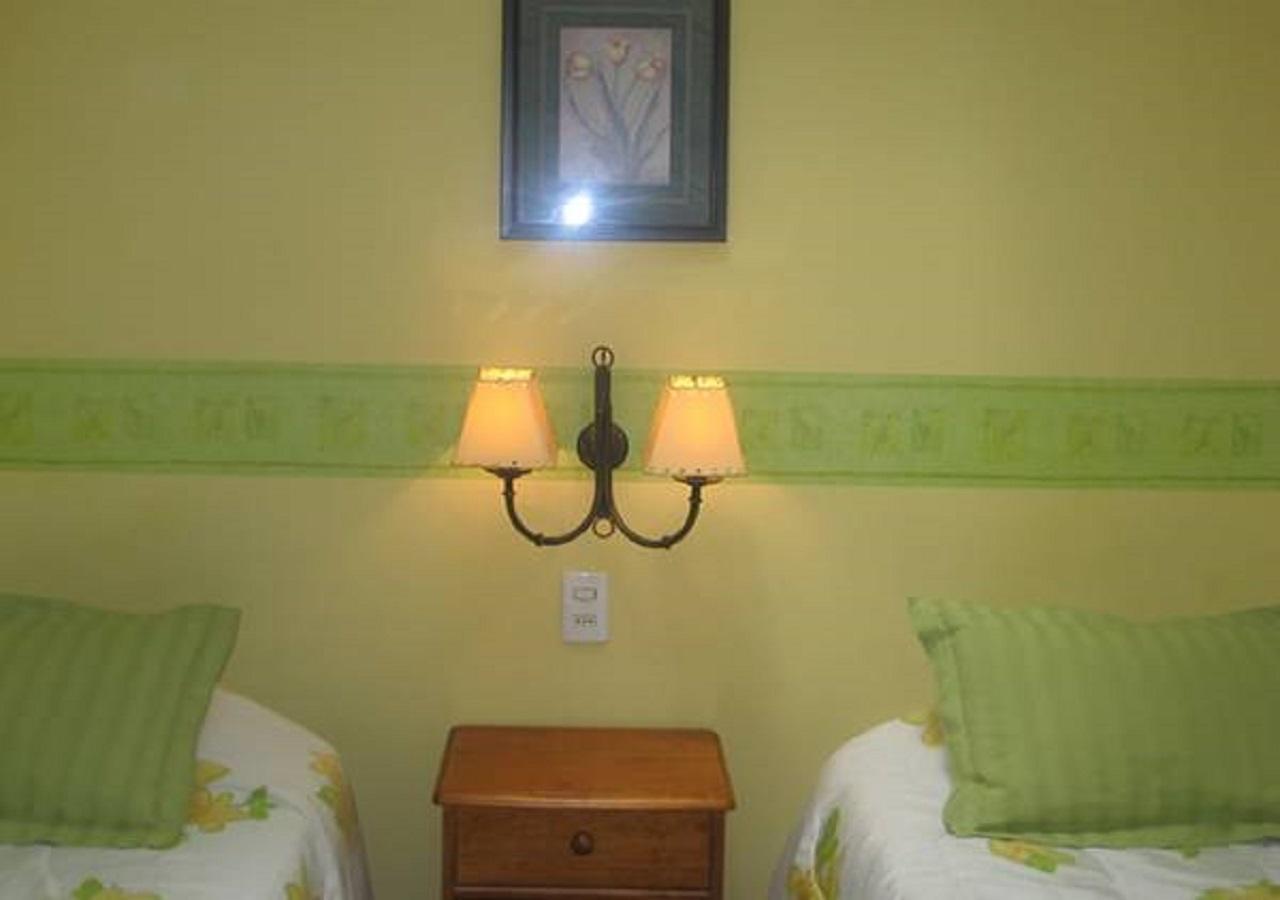 Hostal South Wind I Puerto Natales Exterior foto